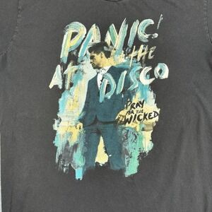 Panic At The Disco Pray for the Wicked Concert Shirt Size Large. Faded